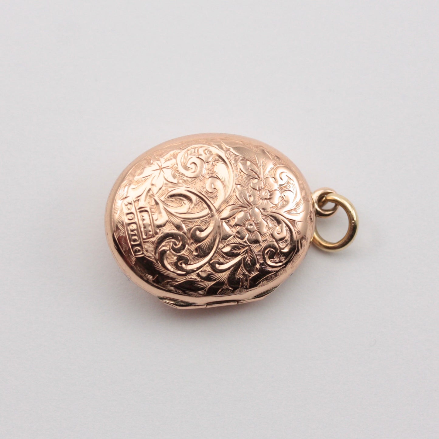 chester hallmarked 9ct gold locket
