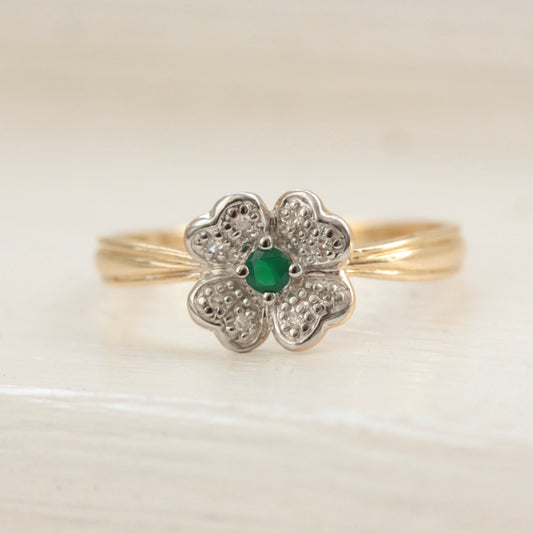 9ct gold shamrock ring