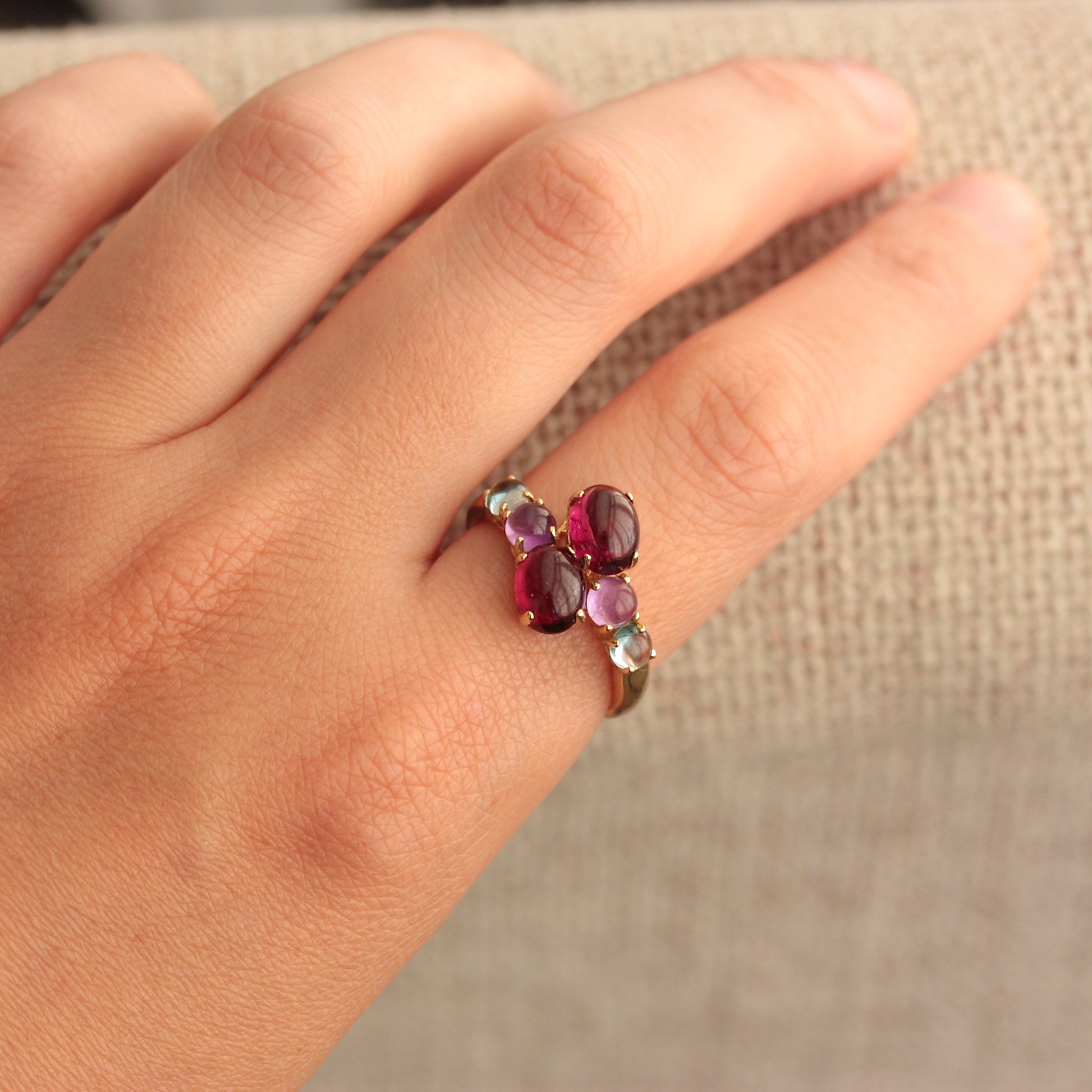 garnet and amethyst cabochon ring