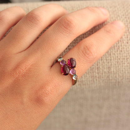 garnet and amethyst cabochon ring