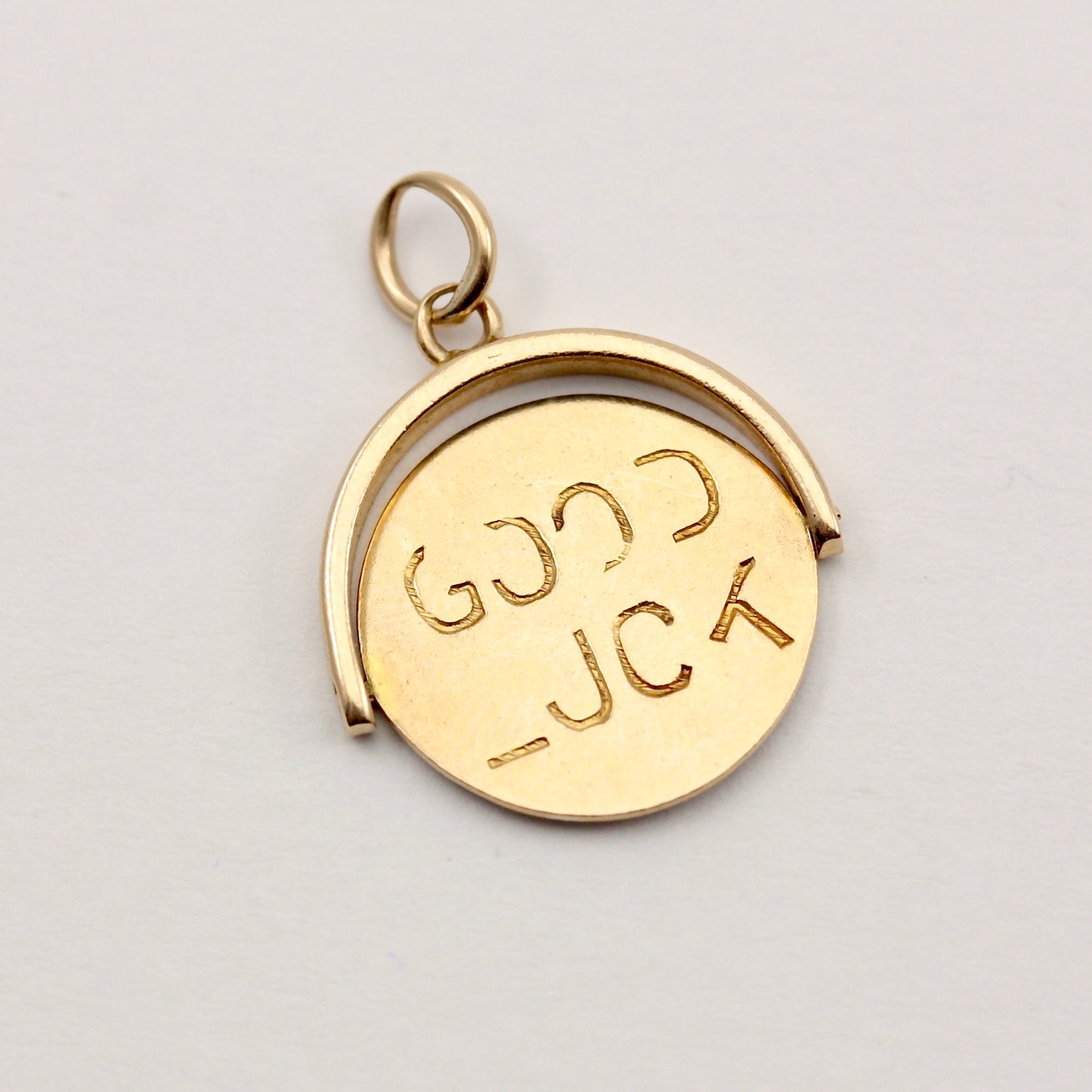 vintage 9ct gold good luck spinner charm