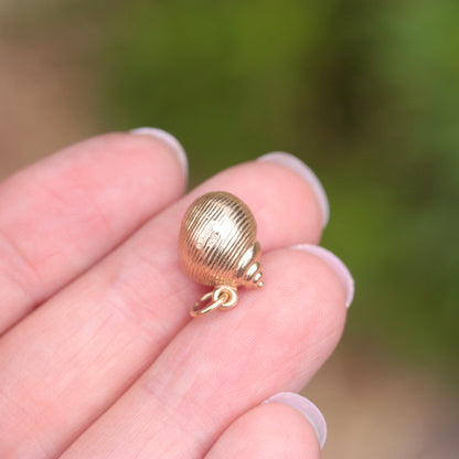 vintage gold shell charm