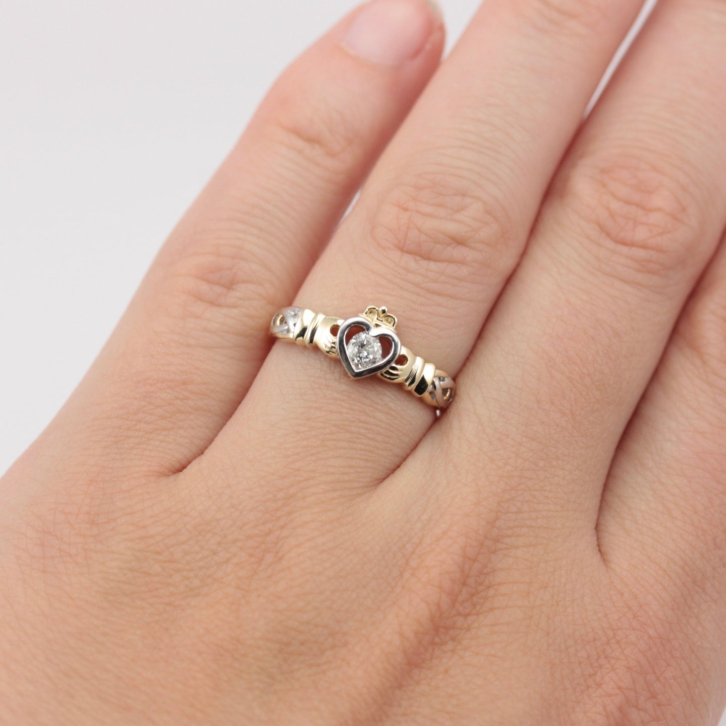 second hand claddagh ring