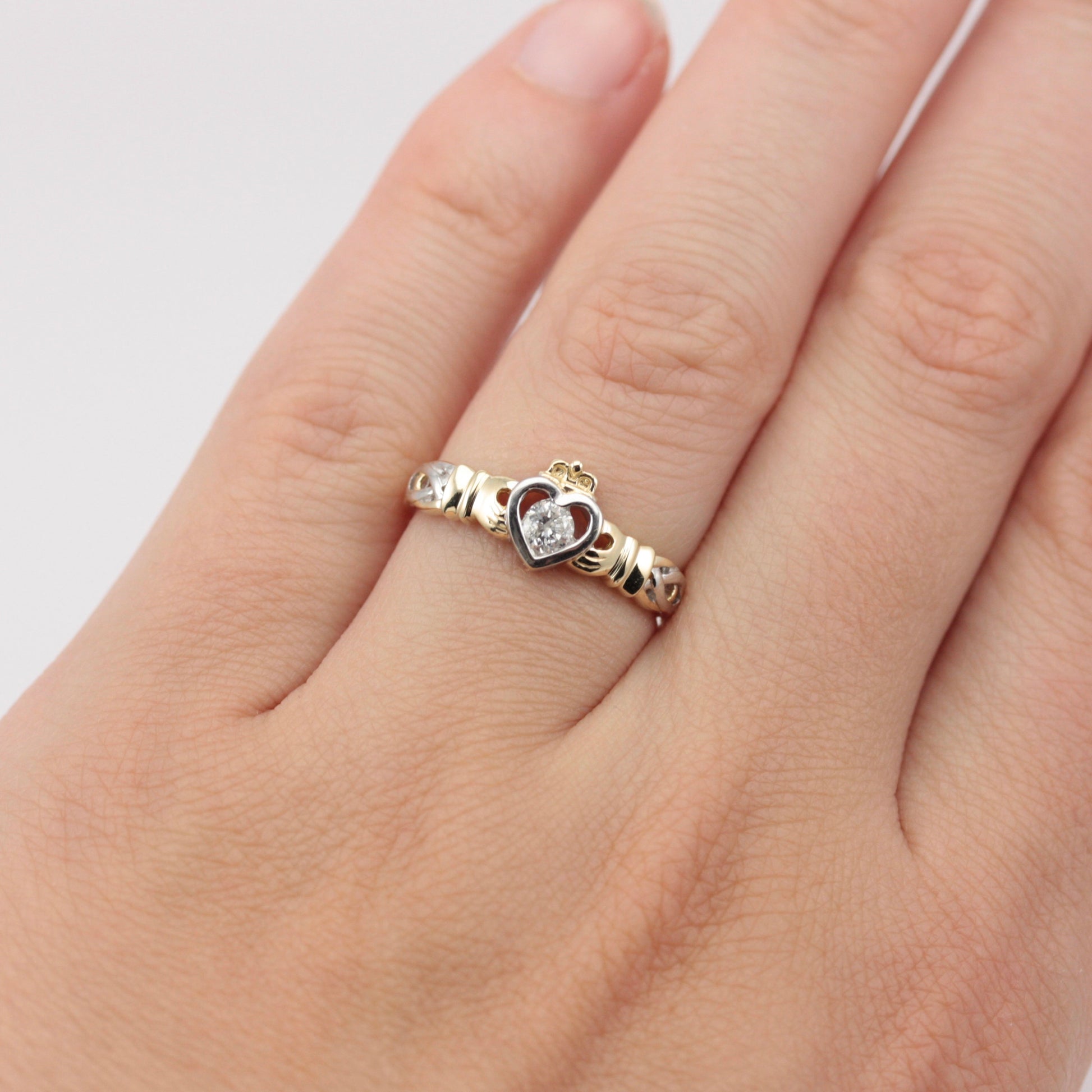 second hand claddagh ring