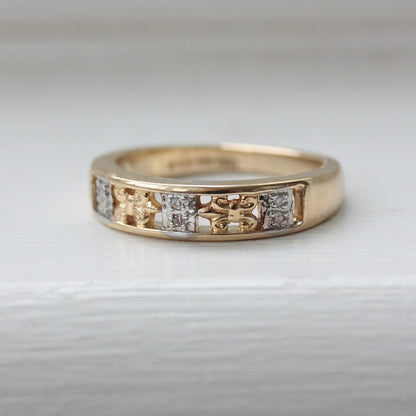 Vintage 9ct Gold Diamonds and Bows Band Ring