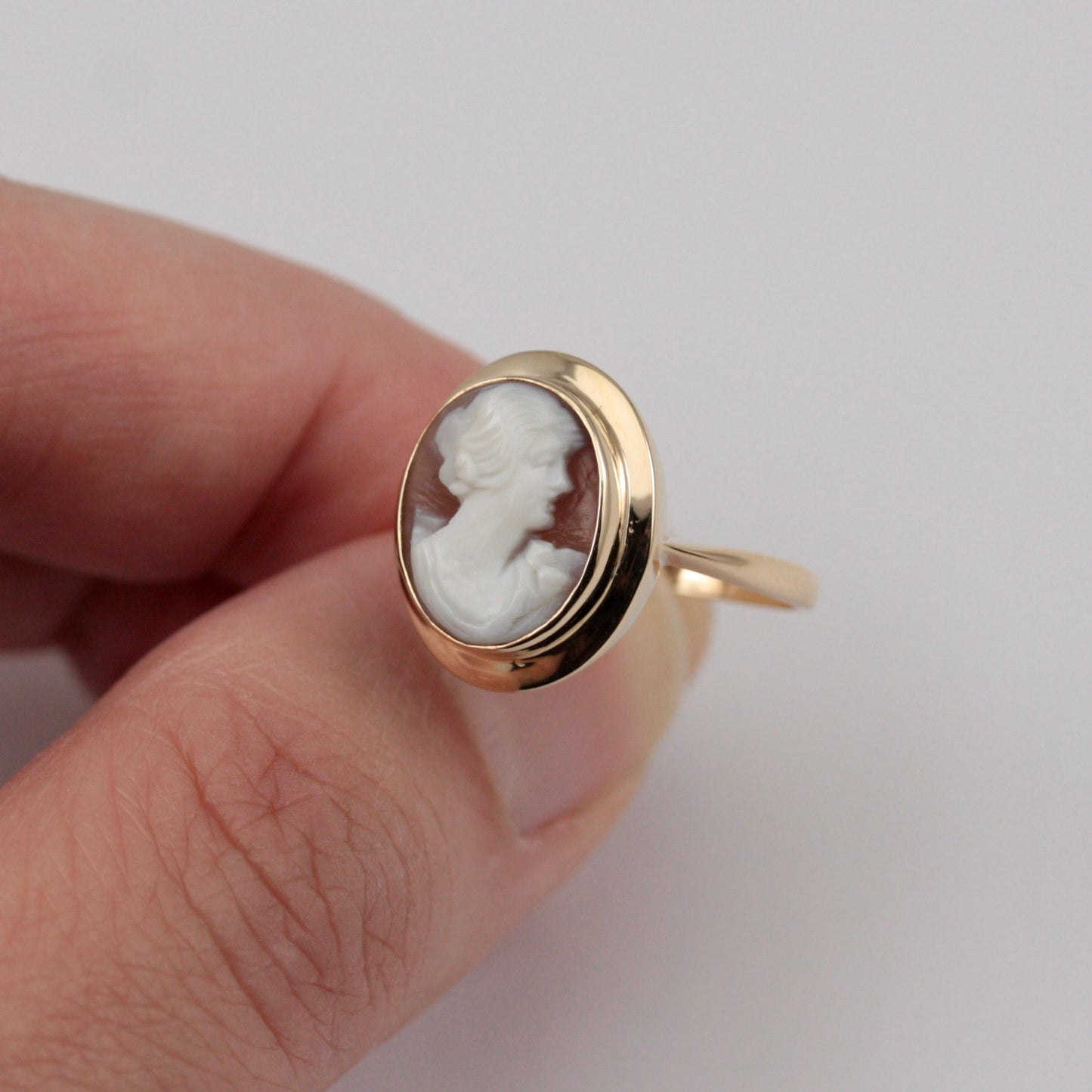 Vintage 9ct Gold Carved Shell Cameo Ring, Early 1970s