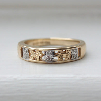 solid 9ct yellow gold band with diamonds