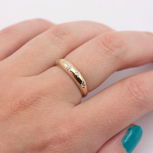 Pre-owned 9ct Gold Diamond Hearts Ring
