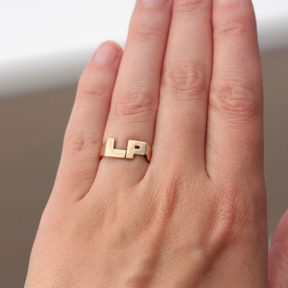 Vintage 9ct Yellow Gold 'LP' Initials Ring