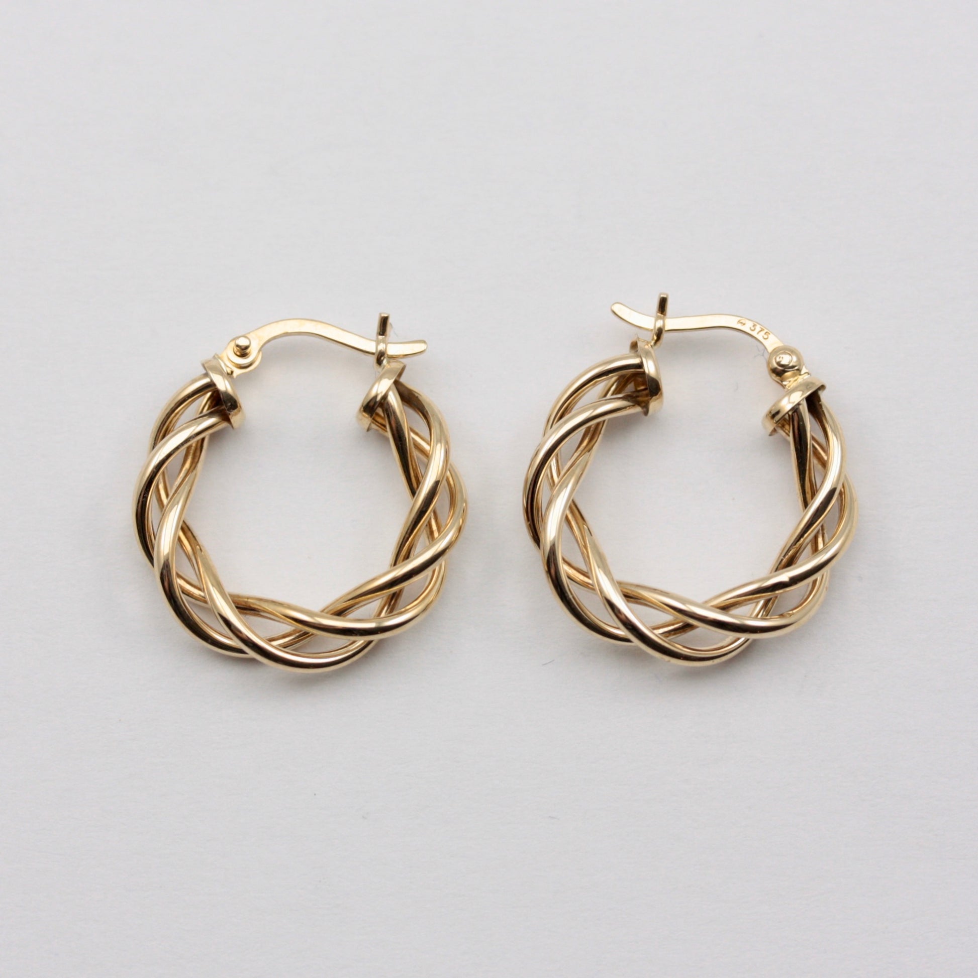 Pre-owned 9ct Gold Open Twist Hoop Earrings, Medium