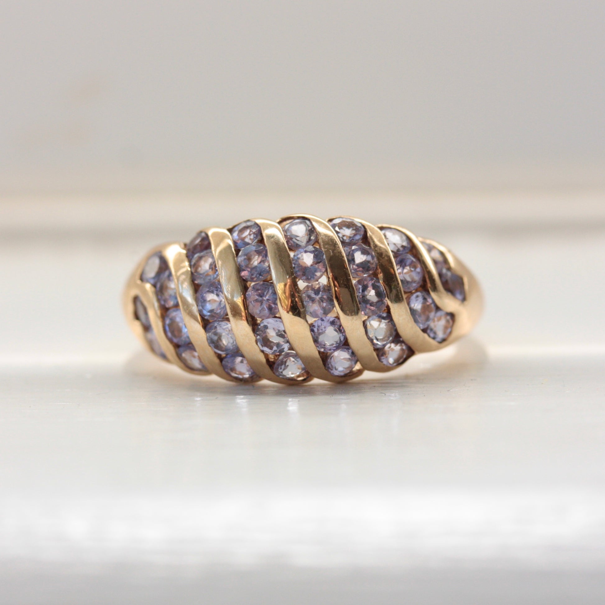 Vintage 9ct Yellow Gold Tanzanite Domed Ring
