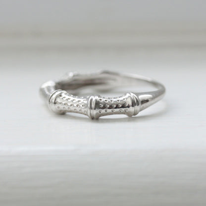 Vintage 9ct White Gold Textured Bamboo Design Ring