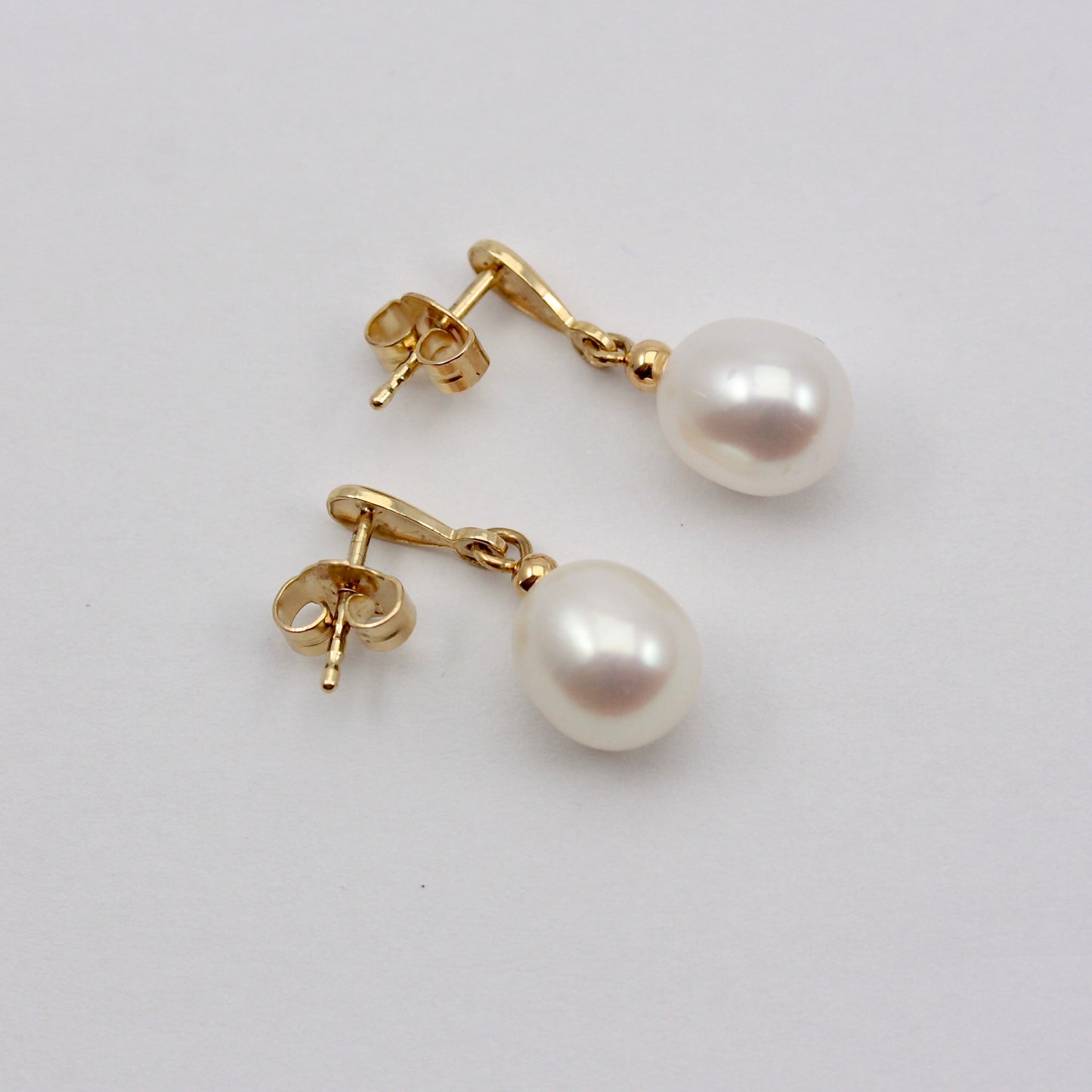 Pre-owned 18ct Gold Freshwater Pearl Dangle Earrings