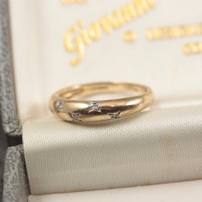 Pre-owned 9ct Gold Star Diamond Domed Ring