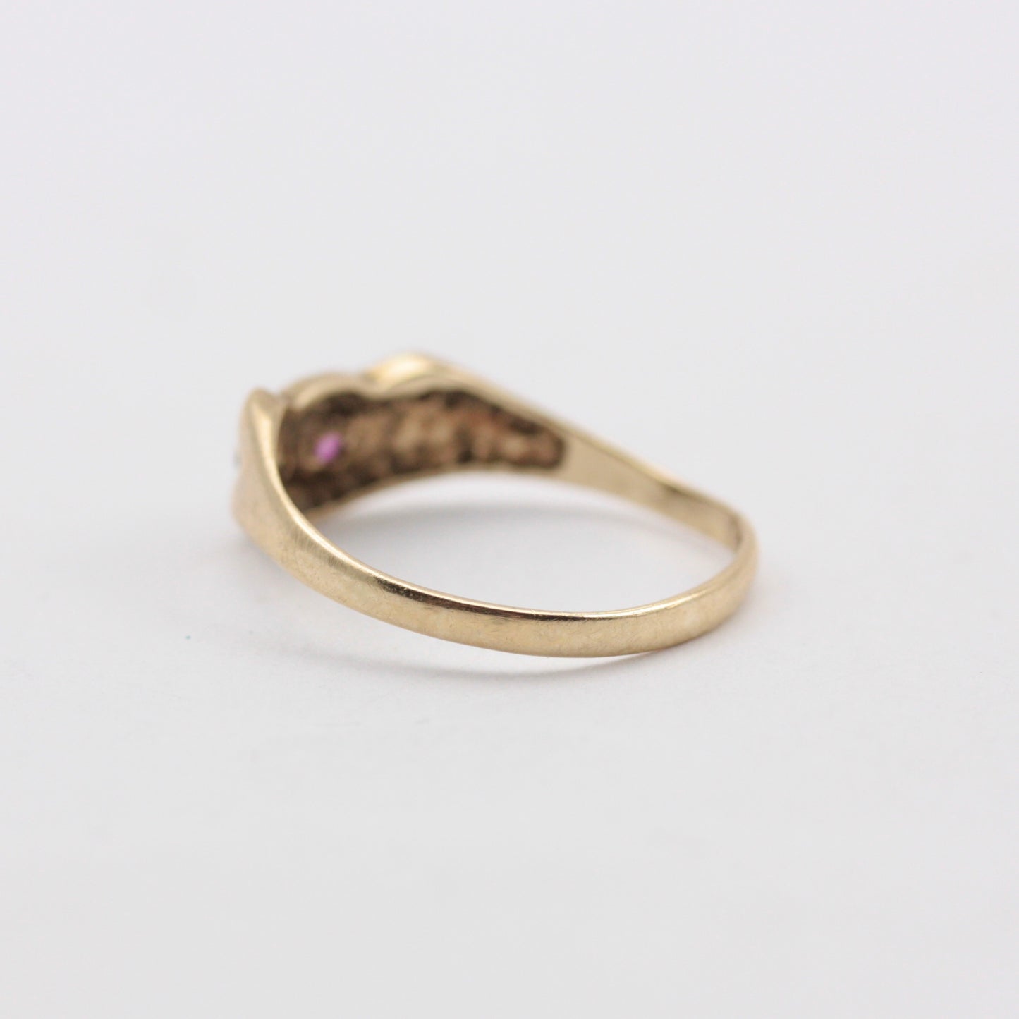 Vintage 9ct Gold Cat Ring with Ruby Eyes, 1991