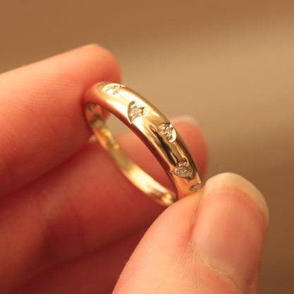 9ct gold heart band