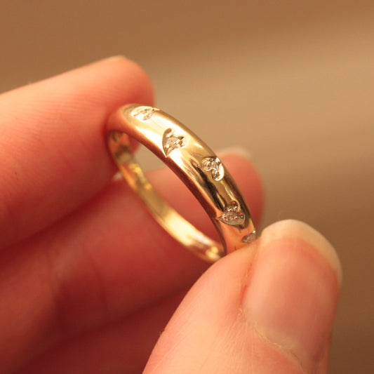 9ct gold heart band