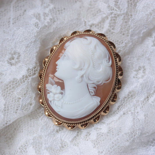 Vintage 9ct Gold Shell Cameo Brooch, 1962