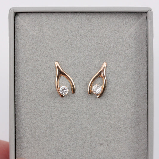 vintage 9ct gold wishbone stud earrings