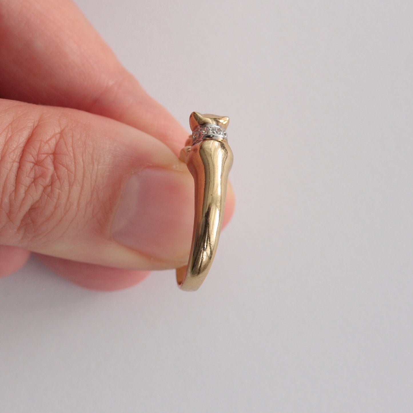 Vintage 9ct Gold Cat and Water Bowl Ring, 2001