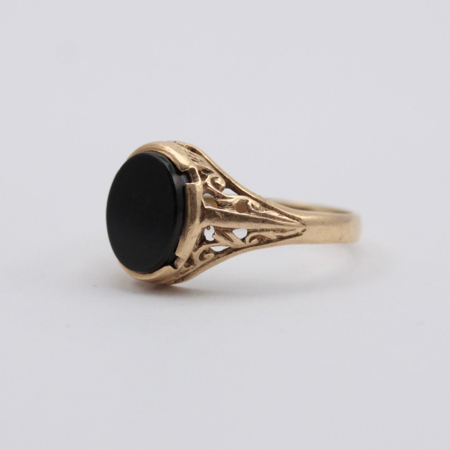 Vintage 9ct Gold Onyx Ring with Ornate Setting, 1975