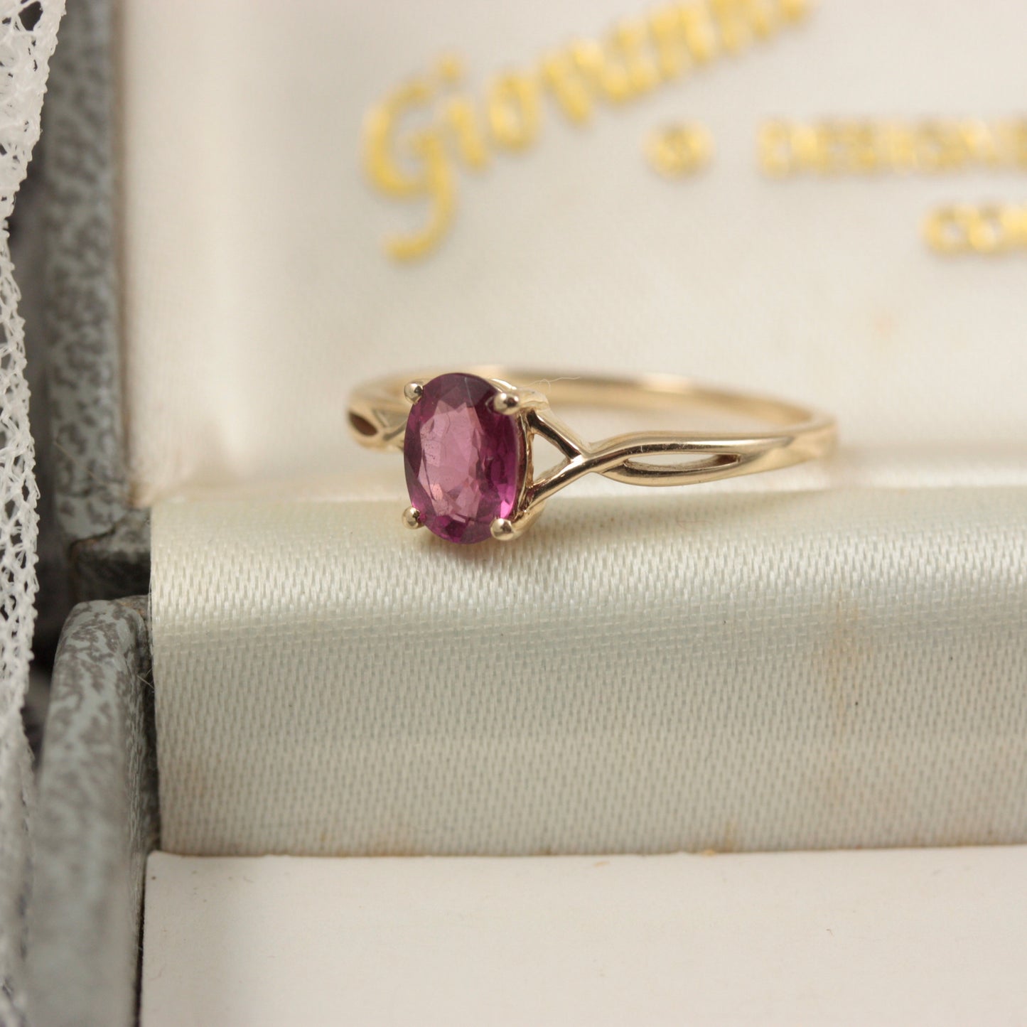 Pre-owned 9ct Gold Rhodolite Garnet Solitaire Ring