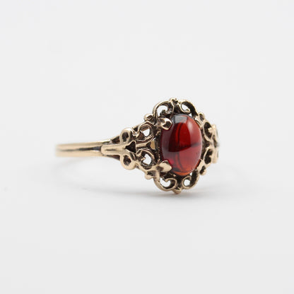 Vintage 9ct Gold Garnet Cabochon Ring, 1984