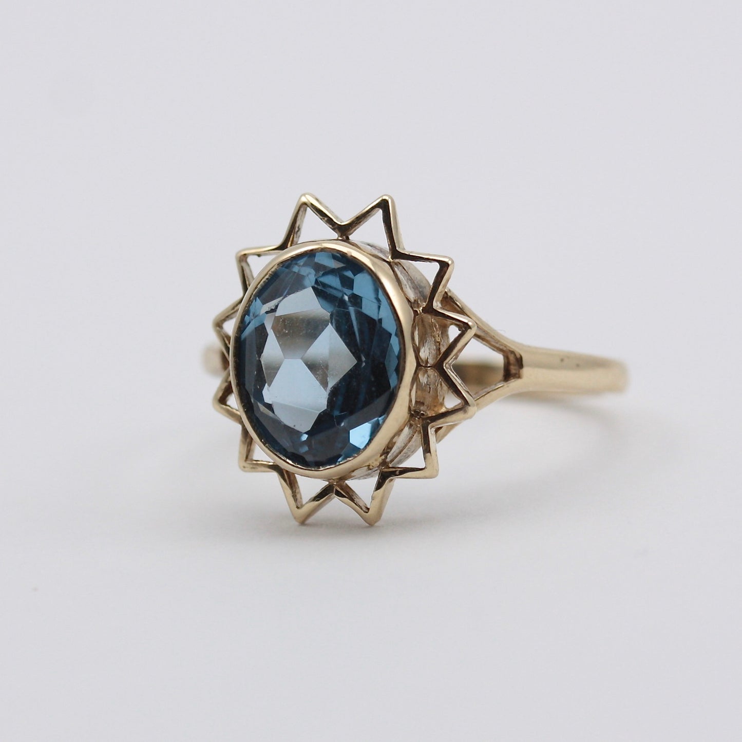 Vintage 9ct Gold Blue Topaz Sun Burst Ring, 1979