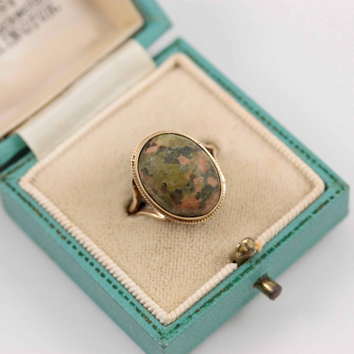 vintage 9ct gold unakite ring 1973