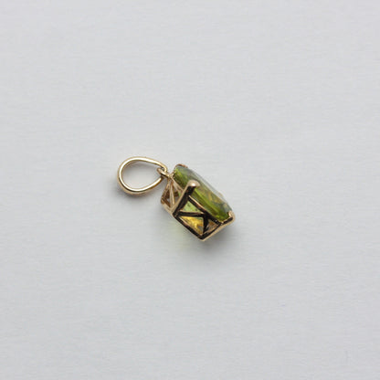 Small Vintage 9ct Gold Peridot Oval Pendant