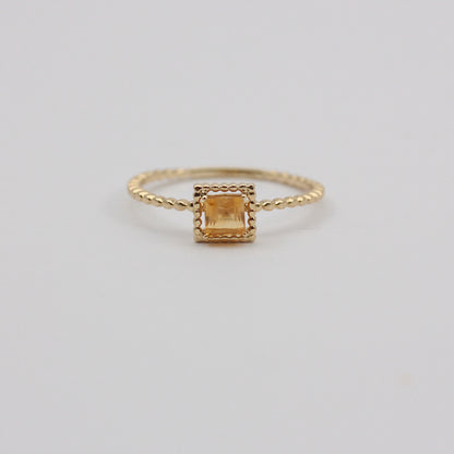 Dainty 14ct Gold Citrine Solitaire Ring