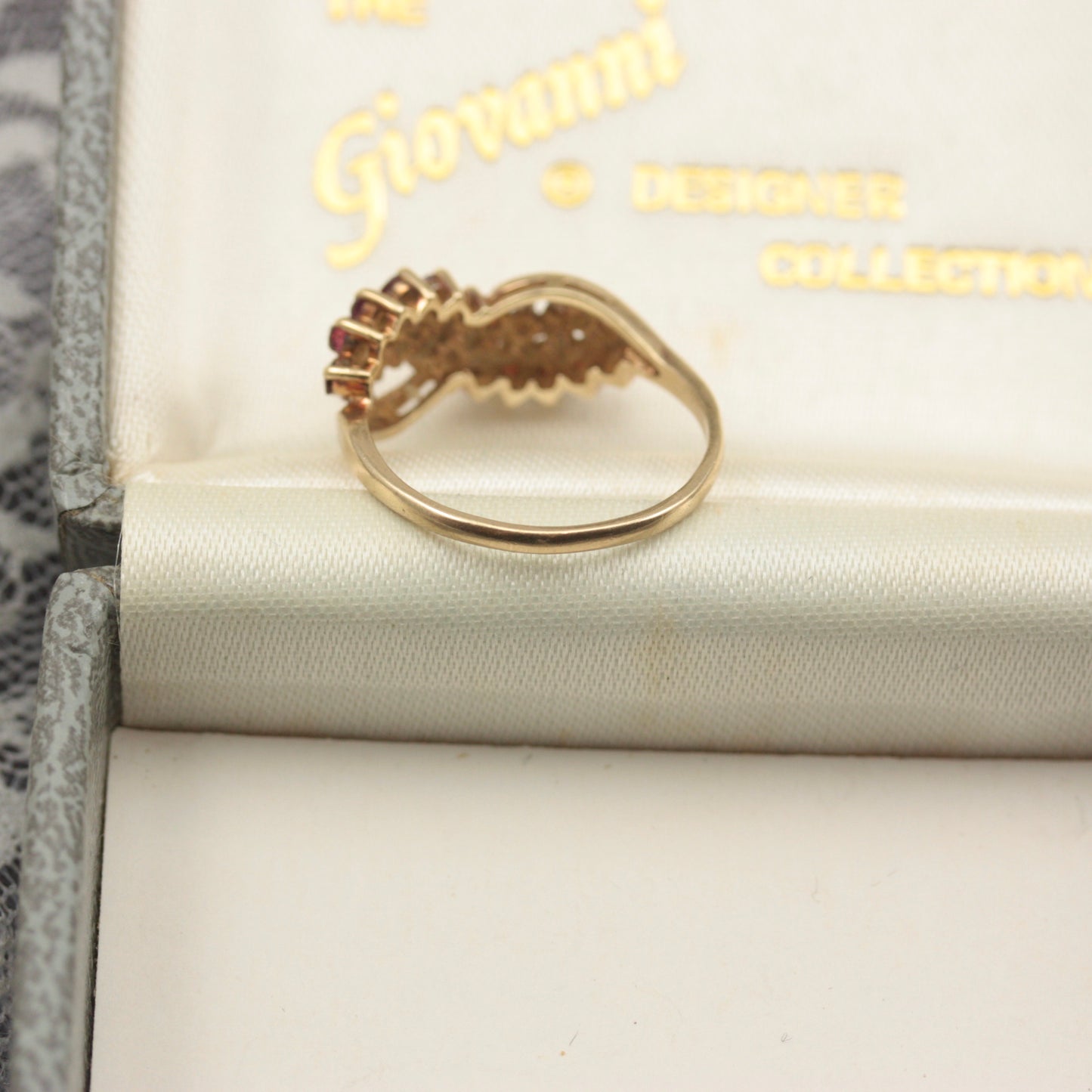 Vintage 9ct Gold and Garnet Multi Stone Ring, 1981