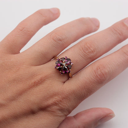 Pre-owned 9ct Gold Garnet Cluster Ring