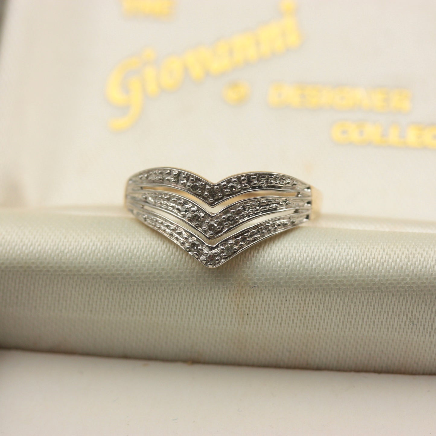 Pre-owned 9ct Gold Diamond Triple Wishbone Ring