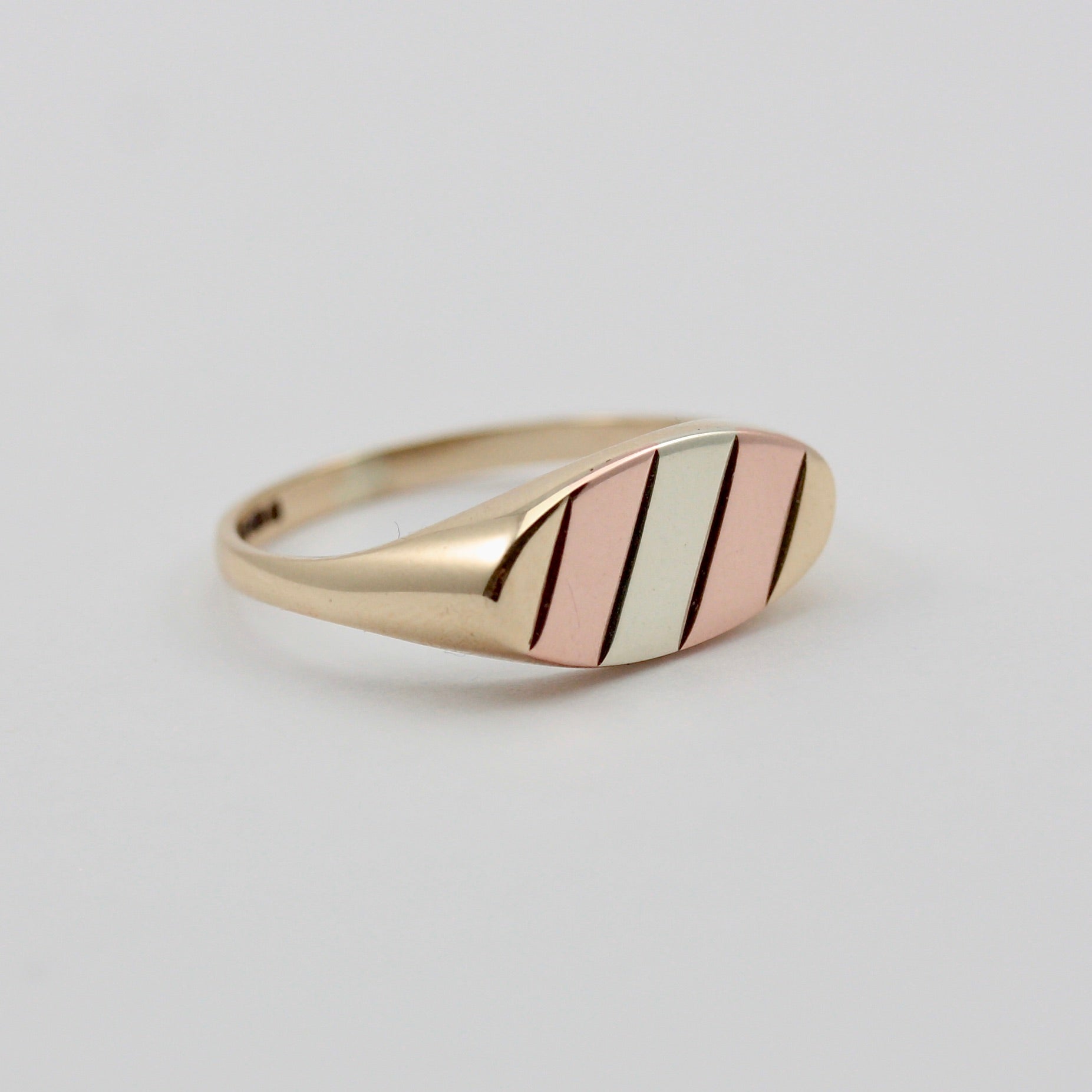 Vintage 9ct Tri Colour Gold Flat Fronted Ring, 1984