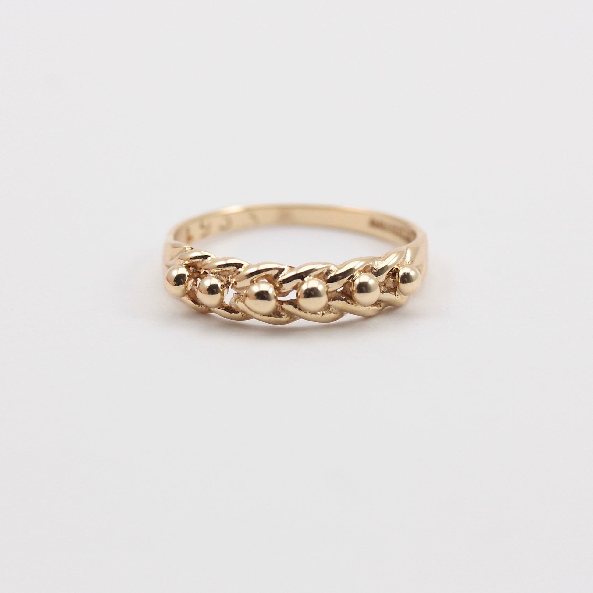 vintage 9ct gold single row keeper ring 1982