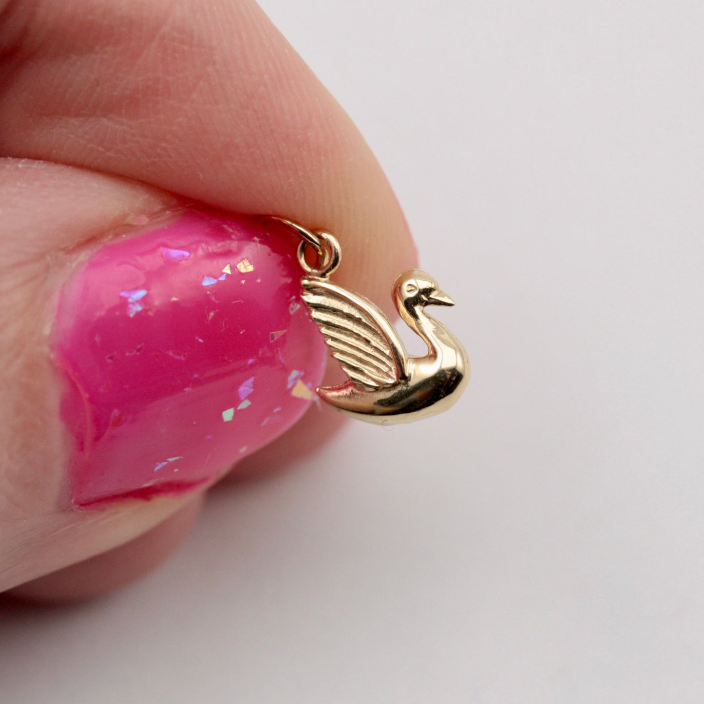 Tiny Vintage 9ct Gold Swan Charm