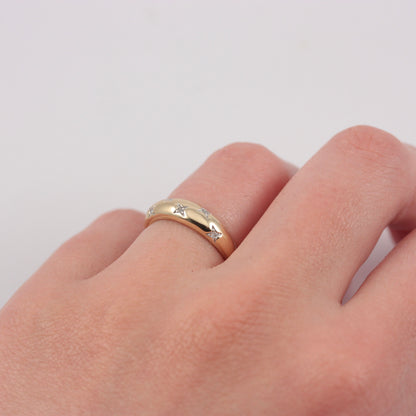 Pre-owned 9ct Gold Star Set Diamond Domed Ring