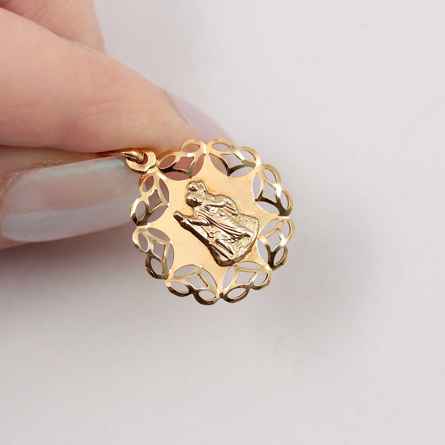 Vintage 9ct Gold St Christopher Pendant, Medium