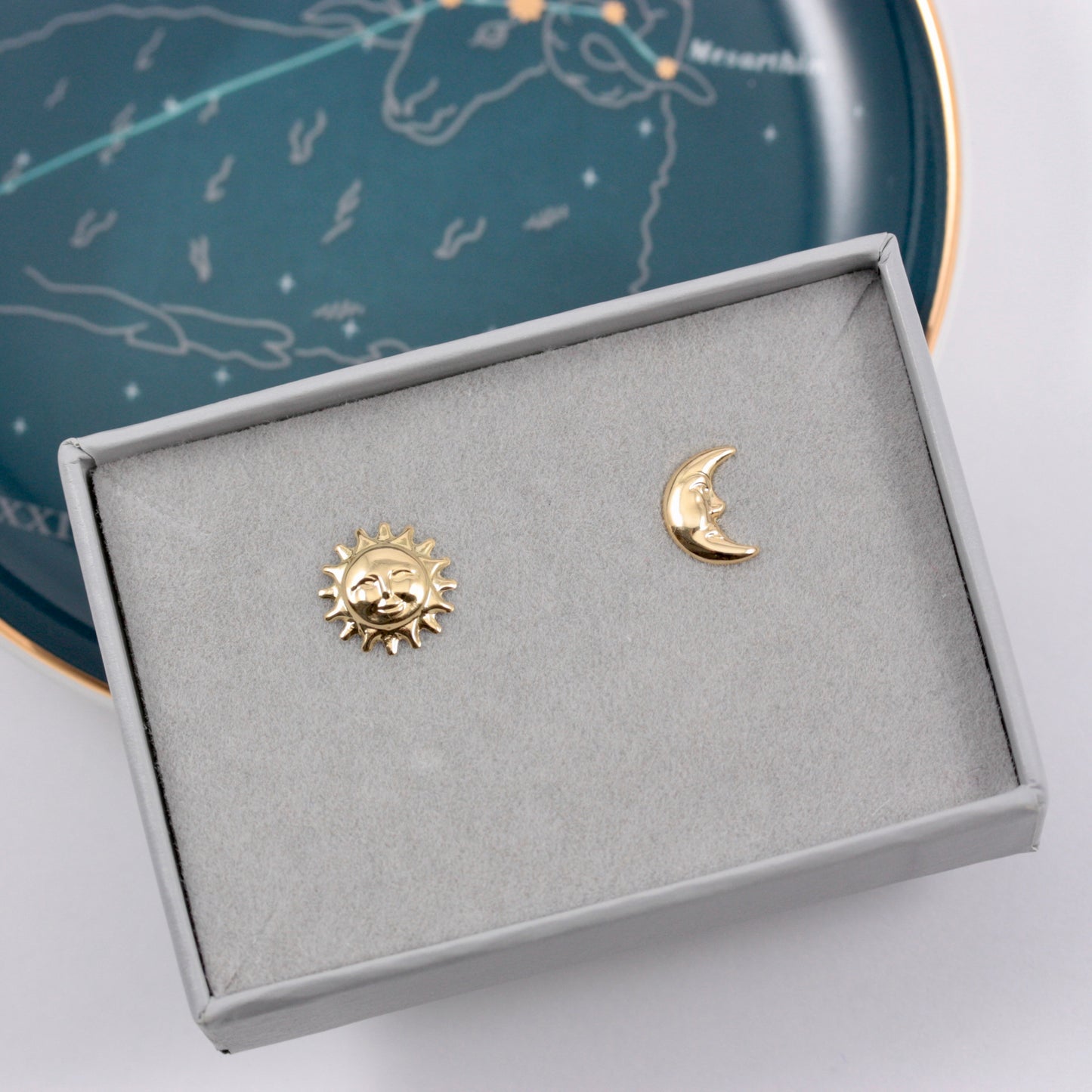 Pre-owned 18ct Gold Sun and Moon Stud Earrings