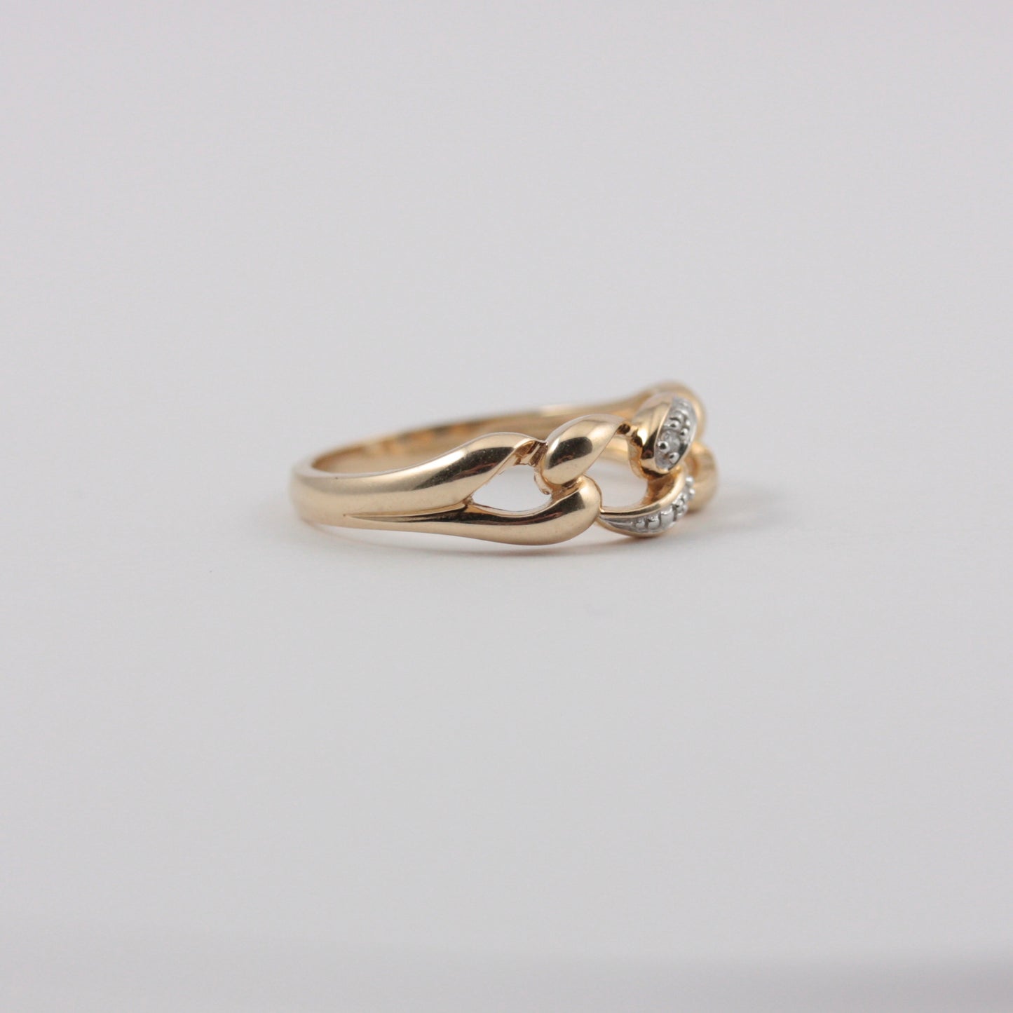 Pre-owned 9ct Gold Diamond Curb Chain Ring