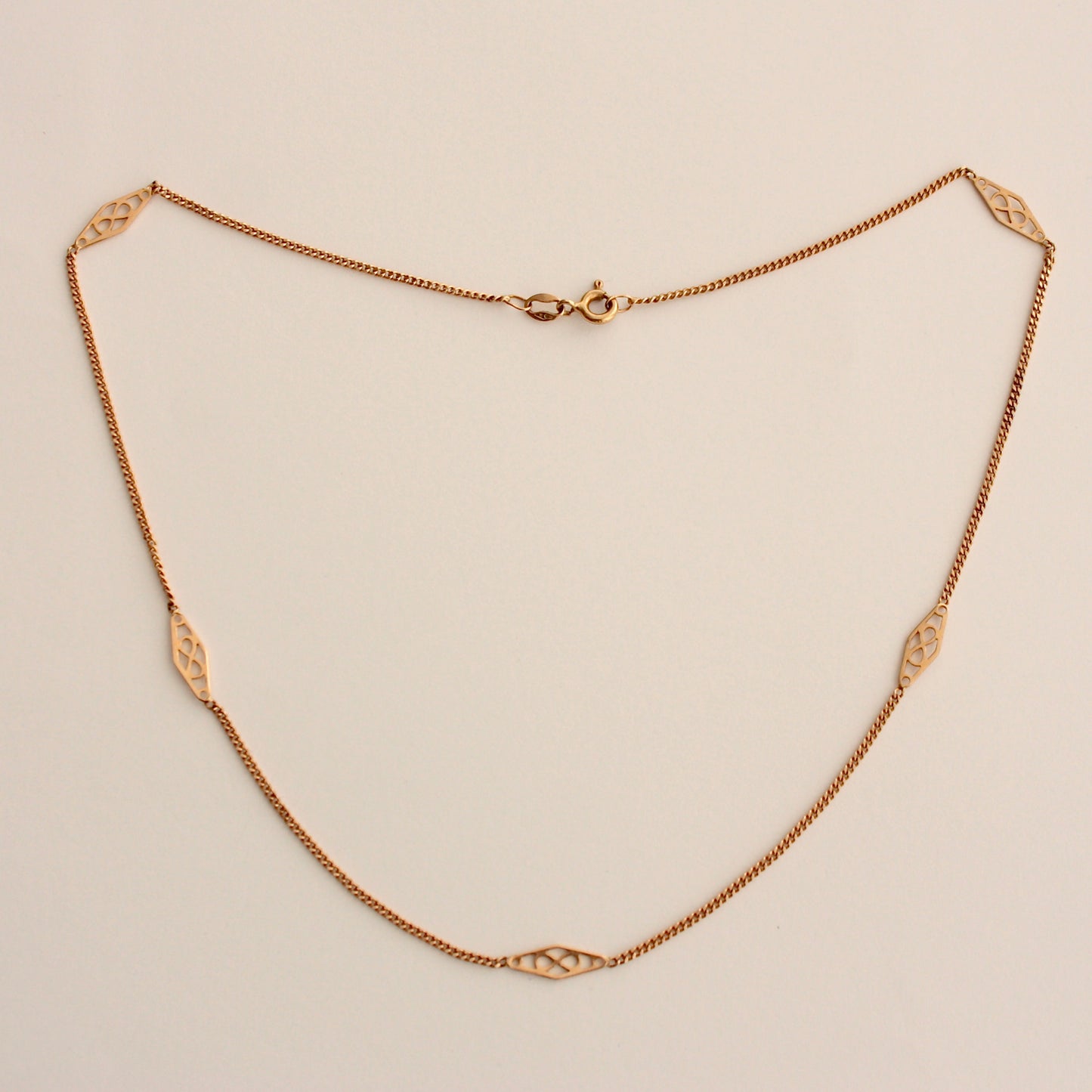 Vintage Italian Gold Short Curb and Panel Necklace