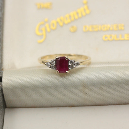 Pre-owned 9ct Gold Ruby and Diamond Ring