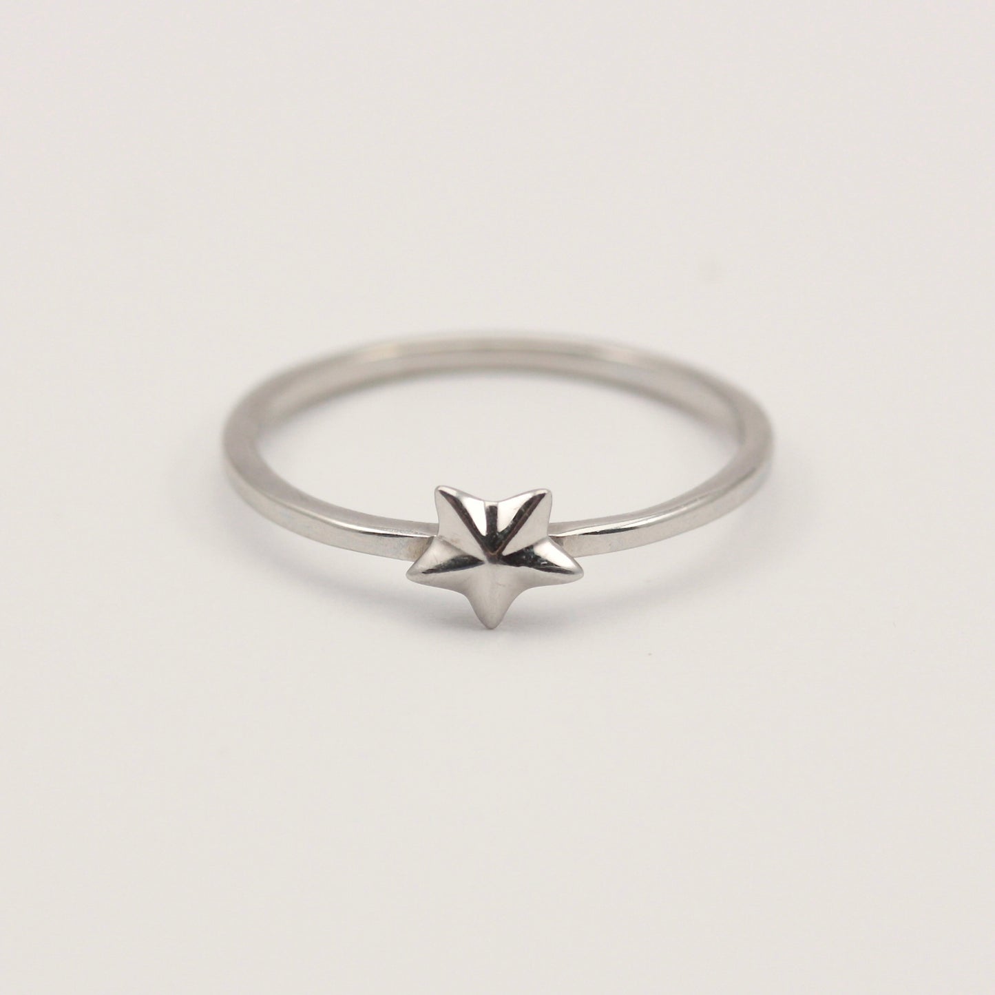 Dainty Pre-owned 9ct White Gold Star Ring, 2015