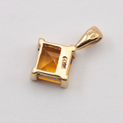 Pre-owned 9ct Gold Citrine Solitaire Pendant