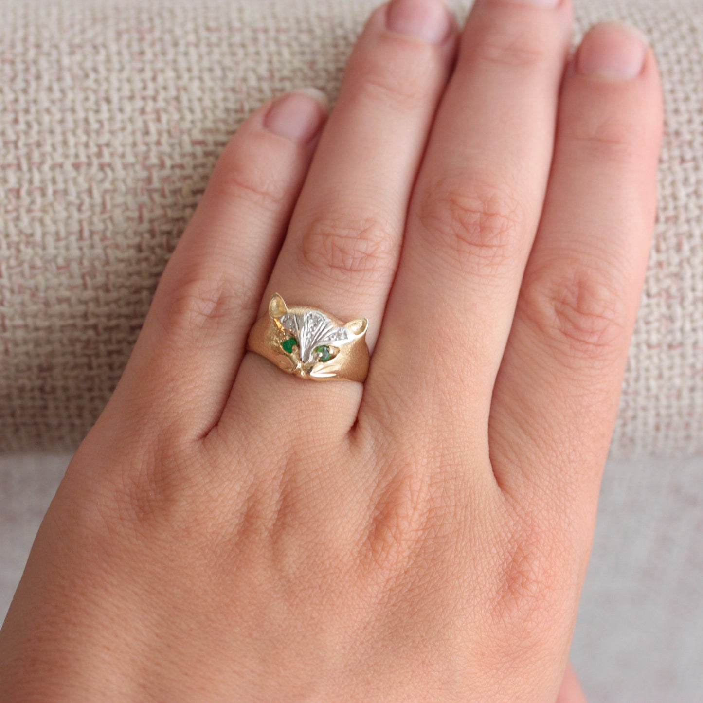 Vintage 9ct Gold Cat Ring with Diamonds and Emerald Eyes, 1989