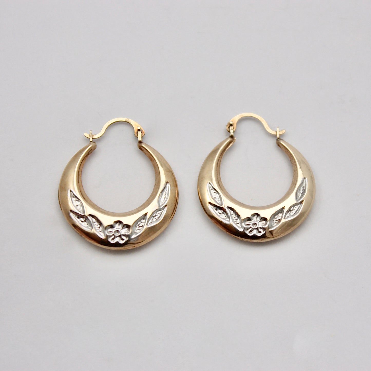 pre-owned 9ct gold floral hoop earrings