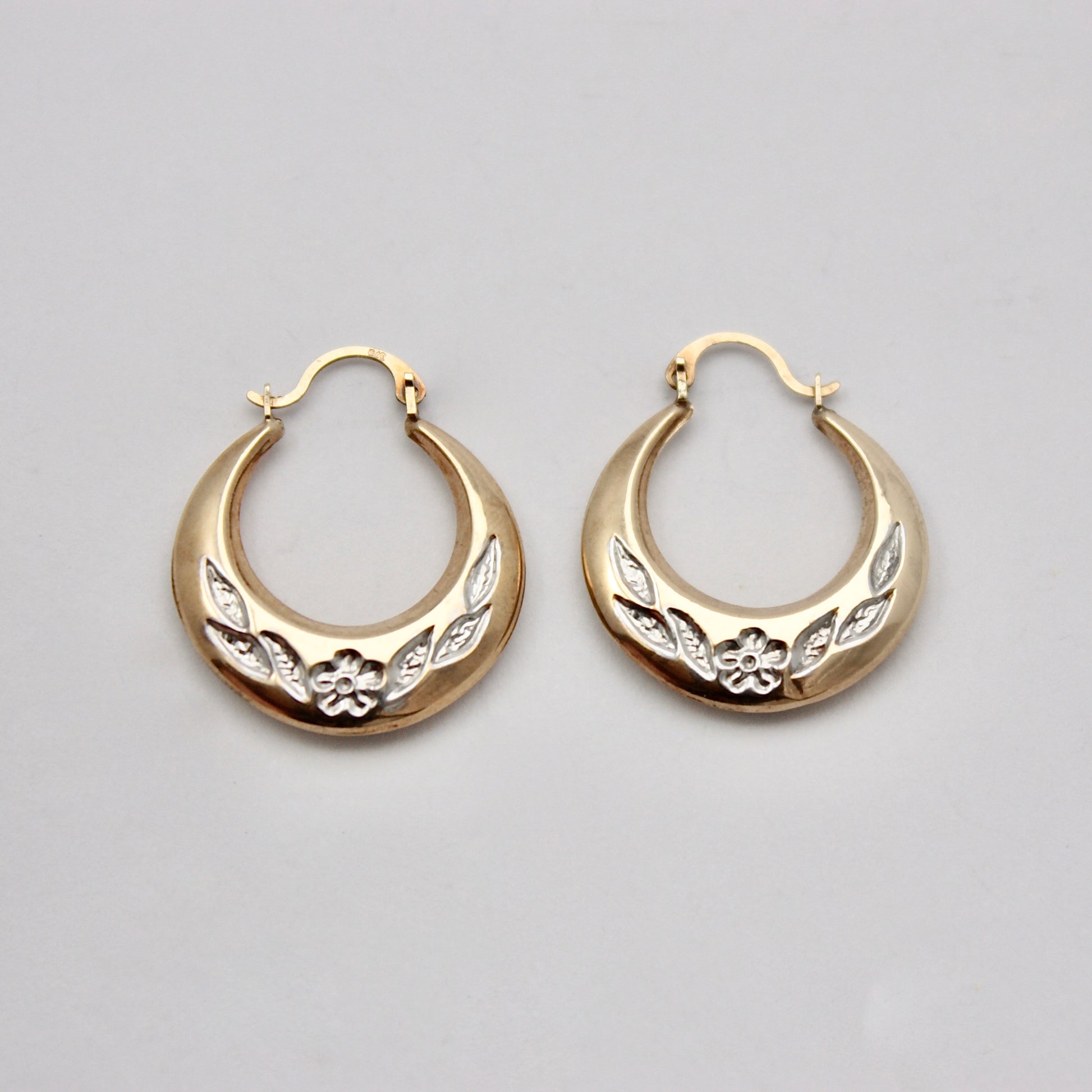 pre-owned 9ct gold floral hoop earrings