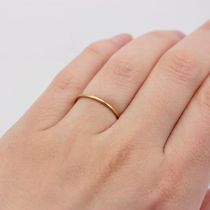 Early Vintage 22ct Gold & Platinum Skinny Wedding Band
