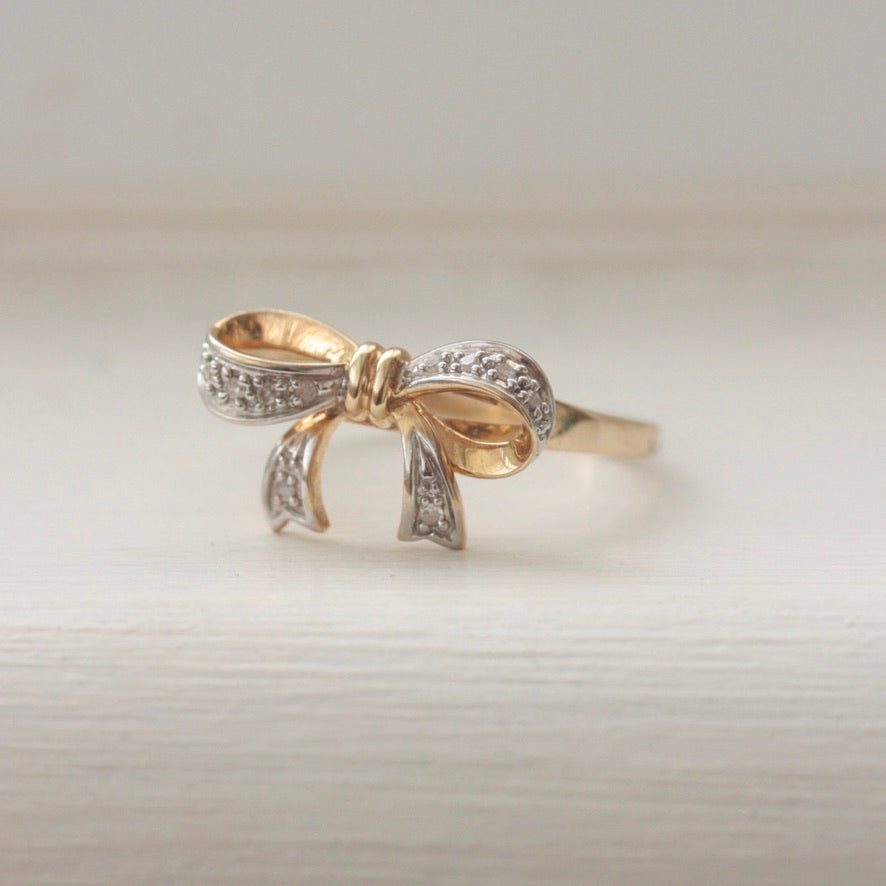 Pre-owned 9ct Gold and Diamond Bow Ring